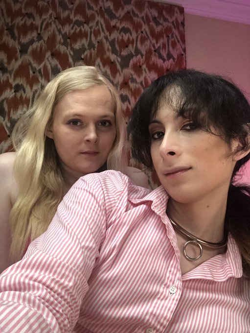 On Chaturbate!  And only 18 mins late. New record 😛  https://t.co/Pjf9Foi80v https://t.co/gycKtV5ee4<a href="/tag/mvsales"class="tags"><span>#mvsales</span></a><a href="/tag/mvtrans"class="tags"><span>#mvtrans</span></a>