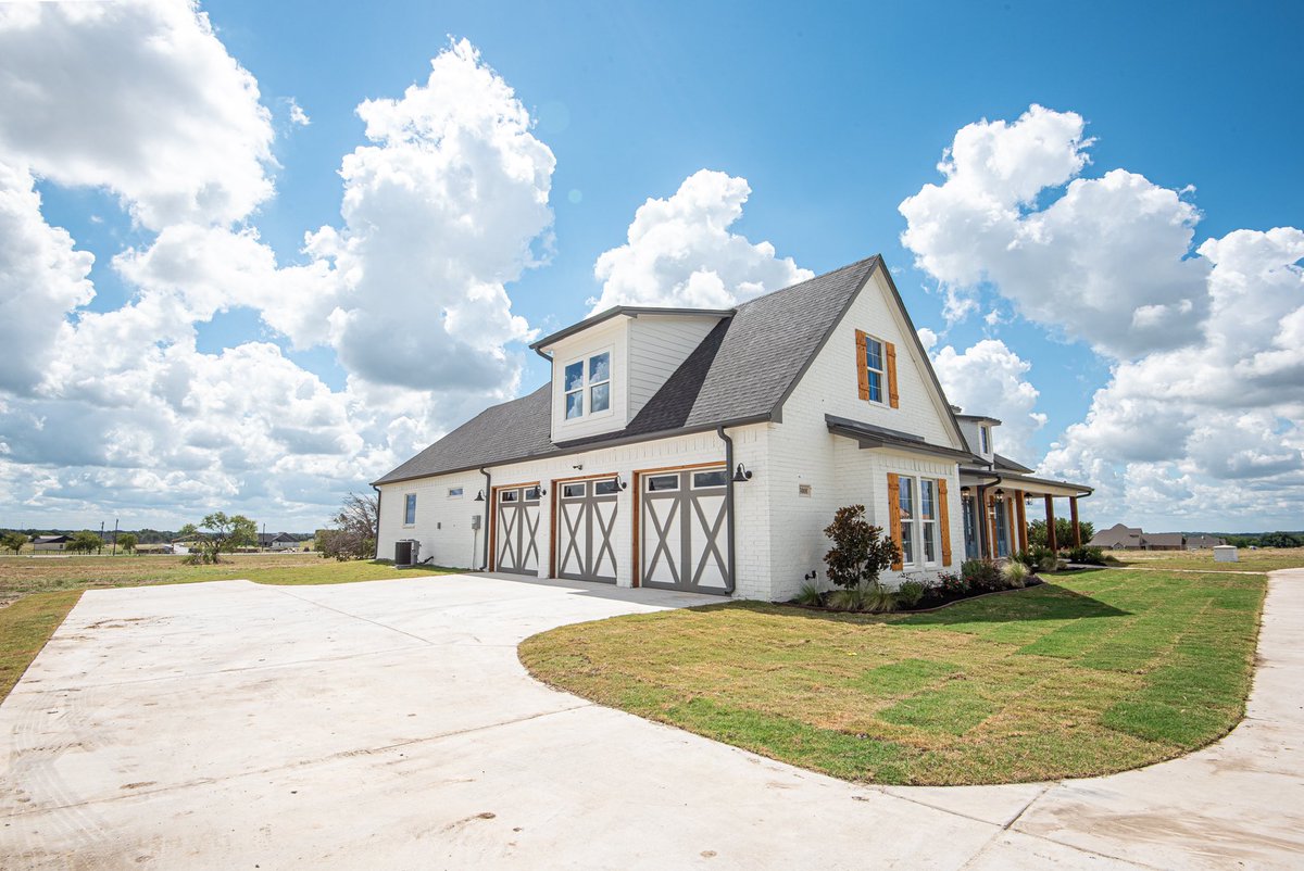 CatrinaKidd's tweet photo. #kiddwagnerhomes #catrinakidd https://t.co/KDVAGDv6hZ