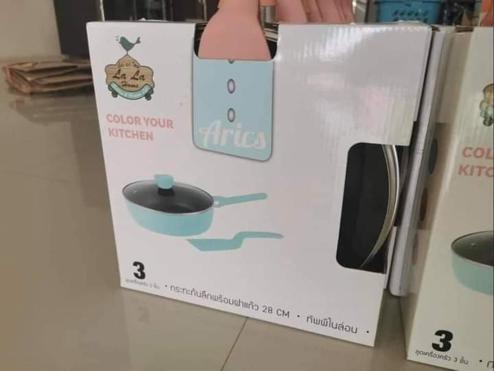 Paulla72138675's tweet photo. Meninas, tenho somente essas cores 😃 https://t.co/U1pRrezK2y