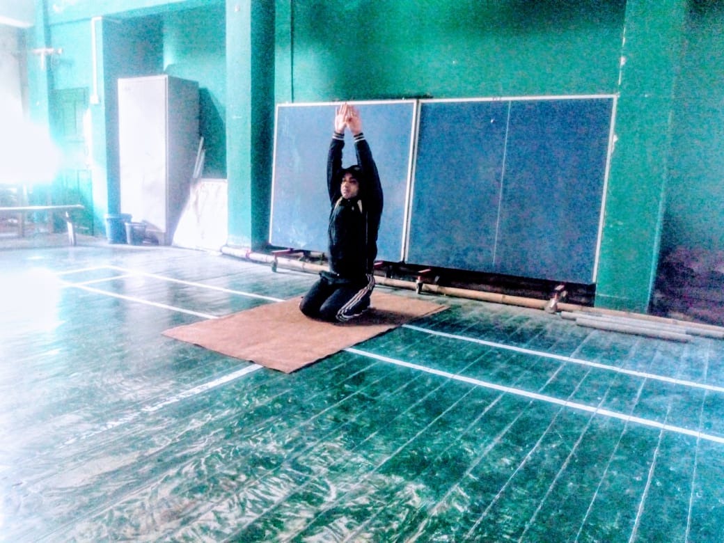BstMeghalaya's tweet photo. Morning yoga class,lama villa,shillong,meghalaya.
Yog sikshak= shiv sewa
#yogrishiramdev
#patanjali
#rakesh_bharat
#swamitirthdev https://t.co/lKeK8ByfGz