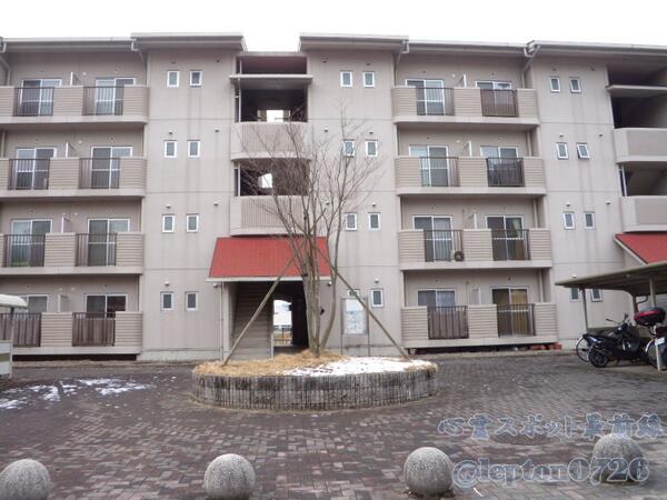 SpiritSpots_'s tweet photo. 【No.0417:富加町の幽霊団地】岐阜県加茂郡富加町高畑にある町営住宅。1999年にポルターガイスト現象が起こる団地として各メディアに取り上げられた。とある霊媒師により騒動は沈静化したとされるが真相は不明。 https://t.co/lAODjaDFez