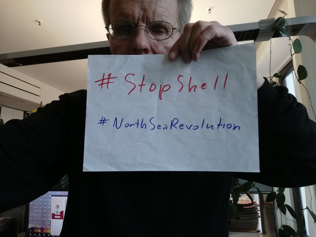 Hi @KaoHua3, 
I stand with you to #StopShell!
I nominate every person under this tweet.
It's URGENT: 
@shell plans to leave parts of old oil platform with 11,000 tonnes of oil and toxicwaste in the #NorthSea. #ProtecttheOceans 
@Greenpeace