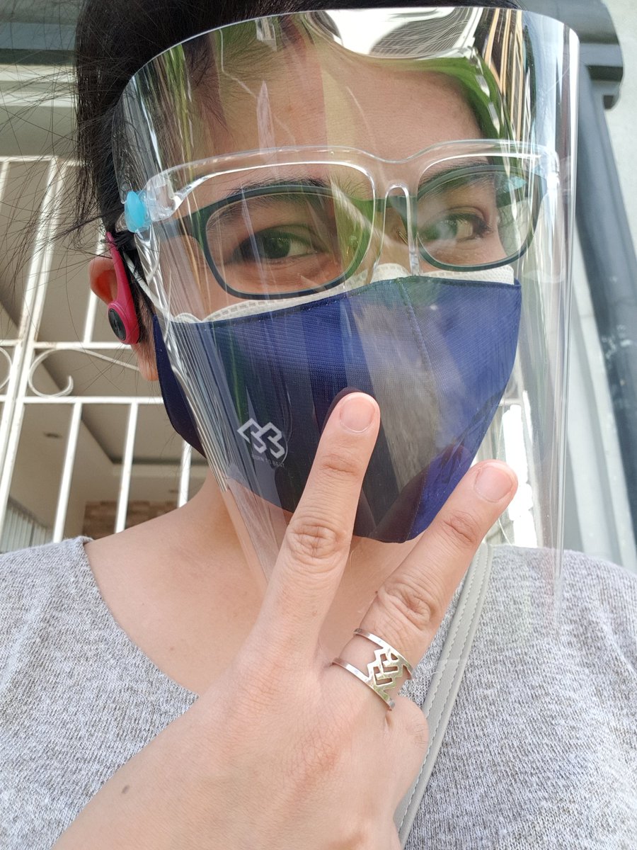 jetzki06's tweet photo. Proud to wear my BTOB mask & ring again✌😁💙
Hindi kc pwede ito s hospital due to safety & protective protocols 😅
#LivingInTheNewNormal
#BeatCOVID19 https://t.co/NWR4yfpLNC