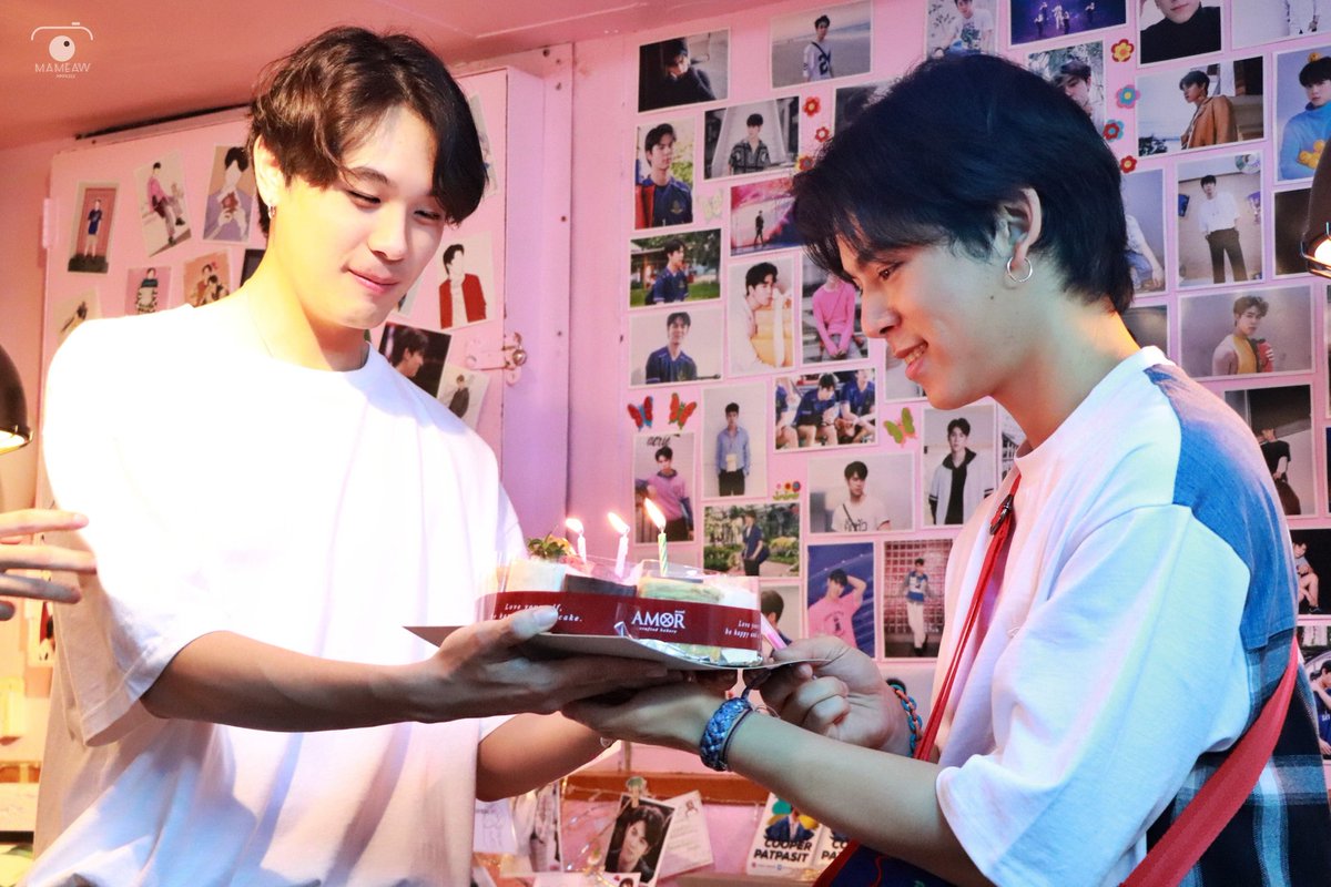 MMTK323's tweet photo. หวานมากจ้าาาา
@Poyksp
@cooper_patpasit
#แล้วแต่เปอร์
#ปอยปี้เอ๋อแท้ไม่ปรุงแต่ง
#cooper24thbirthday
#CooperBDProject2020 https://t.co/6DQxZrg9pA