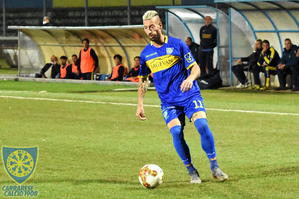 CarrareseCalcio's tweet photo. 🗨️ Elio #Calderini: "Nonostante le tante assenze nessuno ci ha mai messo sotto perchè giochiamo da gruppo e ragioniamo uno in funzione dell'altro. Sappiamo come impensierire una squadra importante come l'@usalessandria" 

--> https://t.co/chY0aKqXra

#unsognonelcuore 💛💙 https://t.co/IsszSGGKlK