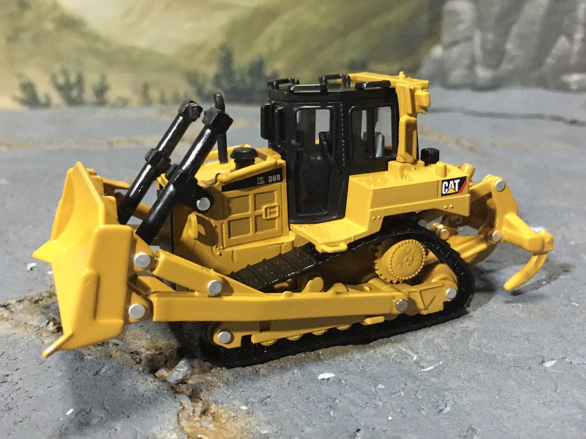 ブルドーザー おもちゃ 動画