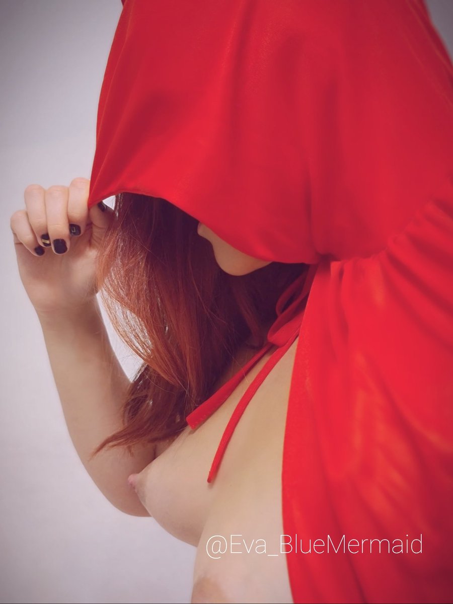 Eva_BlueMermaid's tweet photo. Cuidado con Caperucita, Lobo, que Halloween se acerca...🎃💀👻

#martesdetetas https://t.co/L26TgajIQA