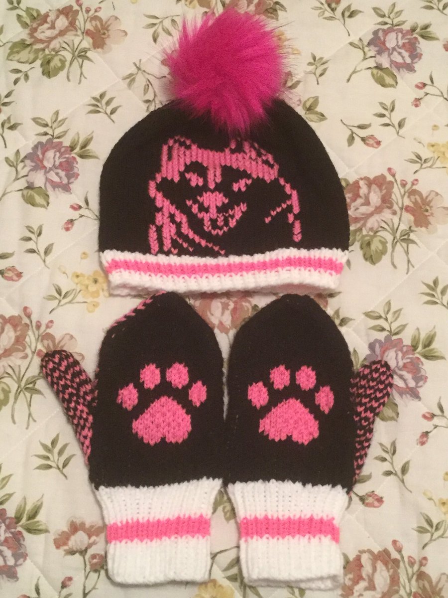 #knitted #christmas #order #esty #handmade #SmallBusiness #knitting #glasses #ornament #plates #mugs #beermug #pillowcase #christmas #Stickers #stocking #snowman #drawing #art #mummer #SnowMan #HandmadeHour #horse #husky #signs #items #Newfoundland #nl #socks #Toronto #selling https://t.co/ywmWpupRrl