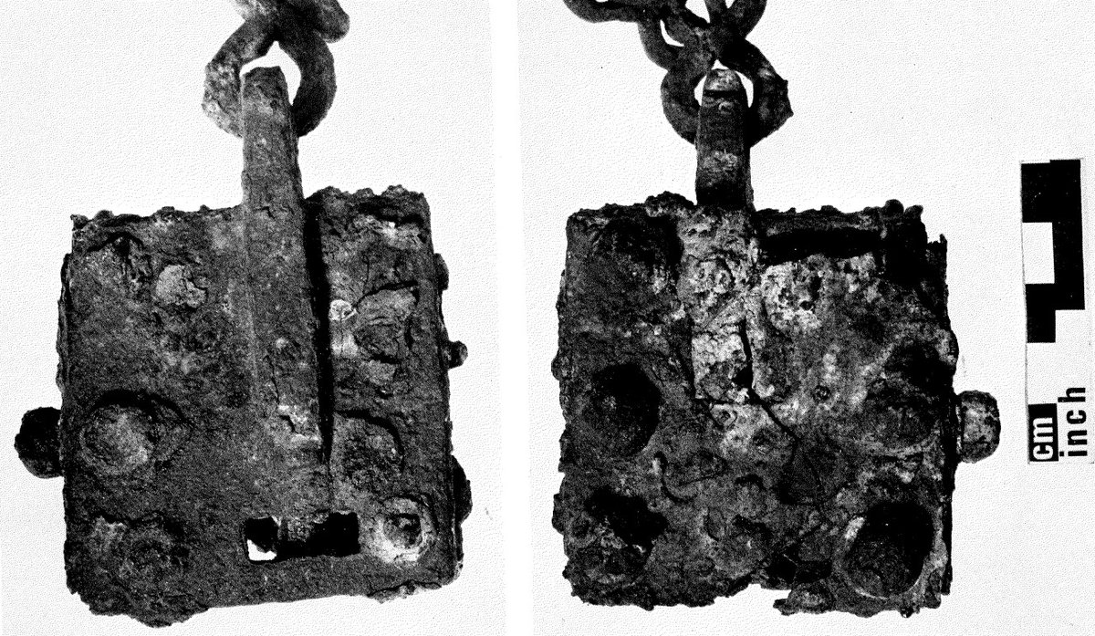 romanpalace's tweet image. Whoooaa! It's only a Roman padlock, found at the Palace during the 1960s dig. How cool is that?

It gets cooler 👇