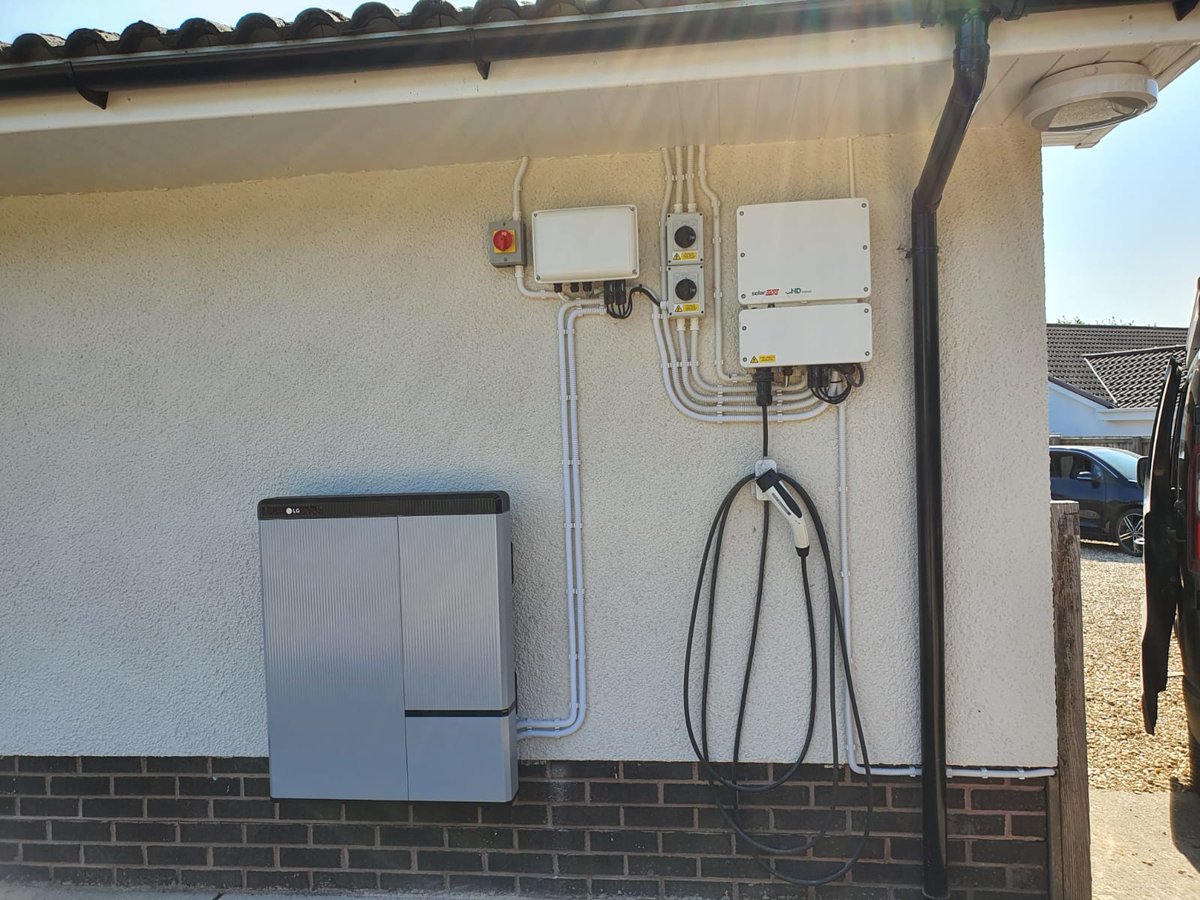 Recently finished LG battery storage fitted on a solar Edge PV system via a storEdge interface to make the most out of generated energy. #solar #PV #renewable #energy