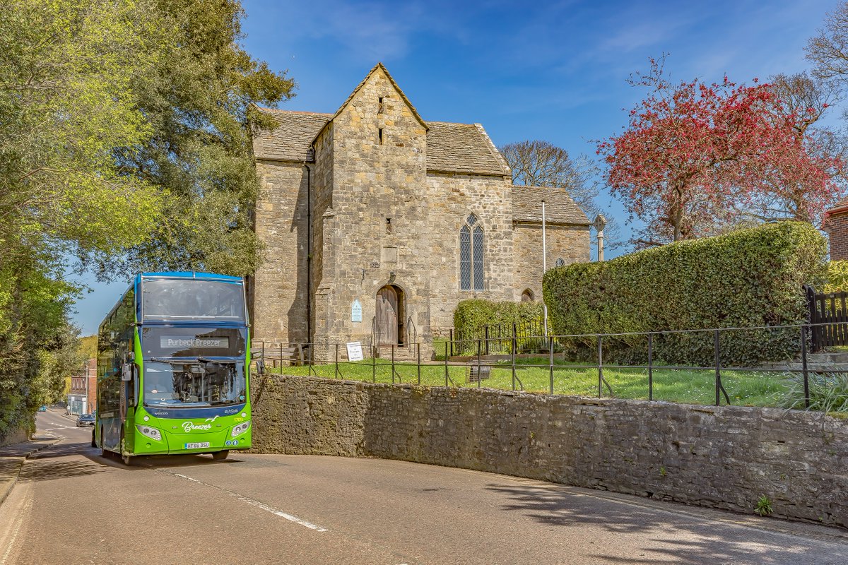 From this Sunday, our Purbeck Breezer service has some timetable changes. 

🚌 The removal of the Sunday 60 timetable
🚌 The downshift to a two hourly 40 service

Please check before you travel. 😊

morebus.co.uk/purbeck-breezer