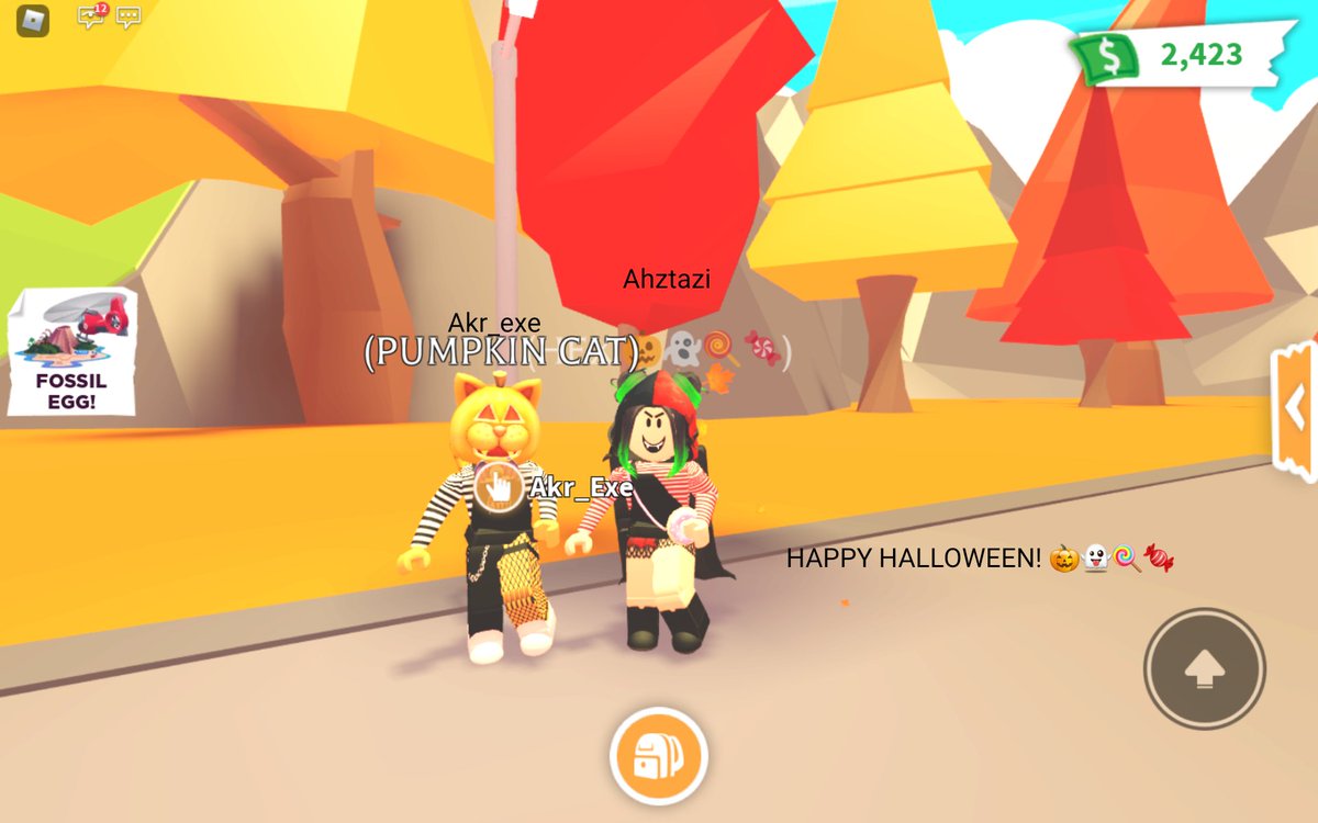 MrRabbit128's tweet photo. @PlayAdoptMe Happy HALLOWEEN! 🍬🍭👻🎃 https://t.co/pAs5VXMiOP