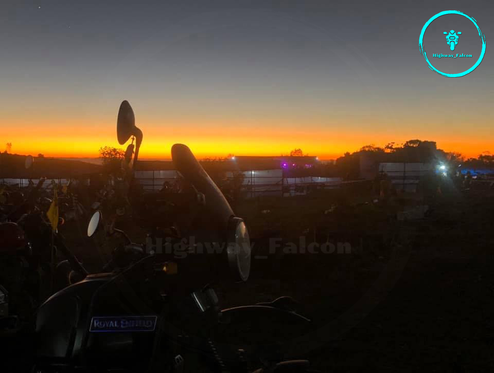 NORTH EAST RIDERS MEET(2019).🦅
#northeastridersmeet #aizawl #mizoram #ride #motorcycles #bike #amazing #VIEWS #beautiful #nature #travel #IncredibleIndia #NaturePhotography #travelphotography #himalayan #photography #PhotoOfTheDay #NightPhotography #RoyalEnfield #highwayfalcon https://t.co/3OKXQobFCA