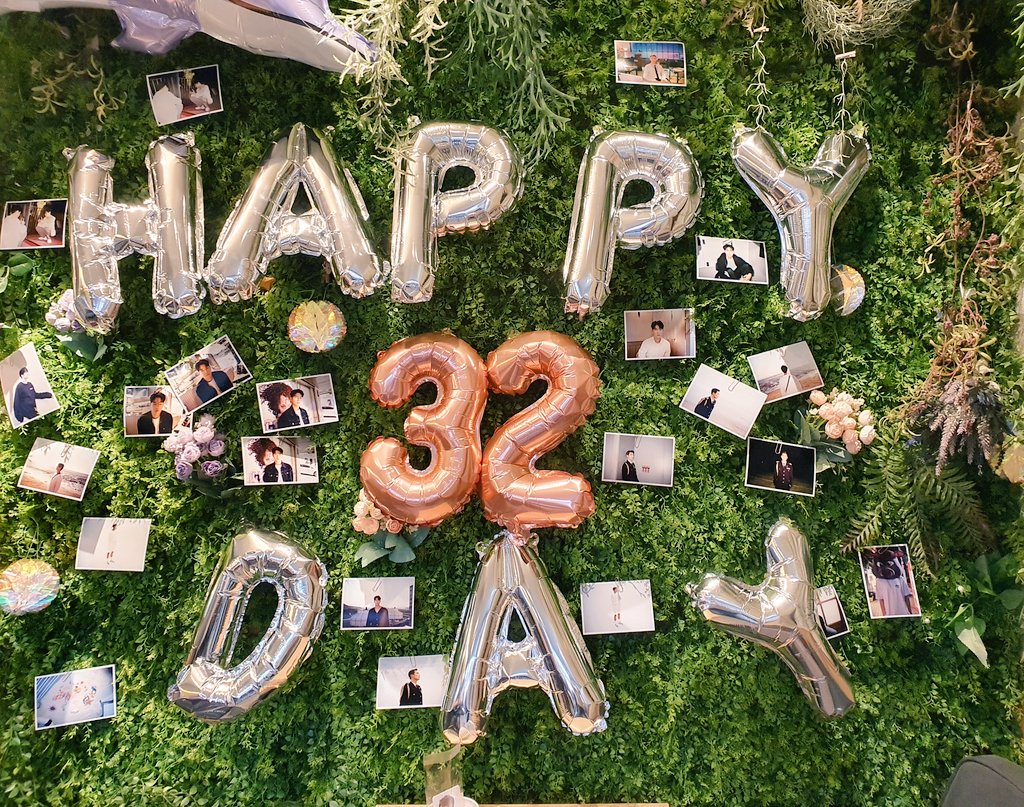OctoberRain1028's tweet photo. 서함이 생일까페(｡•̀ᴗ-)✧ part(4)
솸솸한세트 먹으러 왔습니다아💕
빨대픽 진짜 넘 귀엽구, 에그타르트도 넘넘 맛있어요👍💗 넘 기분좋은 공간 감사합니닷ㅎㅎ @PSHBD1028 

#HAPPY32DAY 
#HAPPY_SEOHAM_DAY https://t.co/f87DK2Xo1f