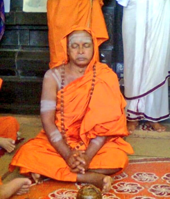 Sri Khambhampati Nageshwara Avadhani Garu of Vijayawada. A great scholar of Krishna Yajurveda who accepted Sanyasashrama to become the head of Sri Sringeri Sivaganga Peetham, an Upapeetham of Sringeri in Karnataka. 