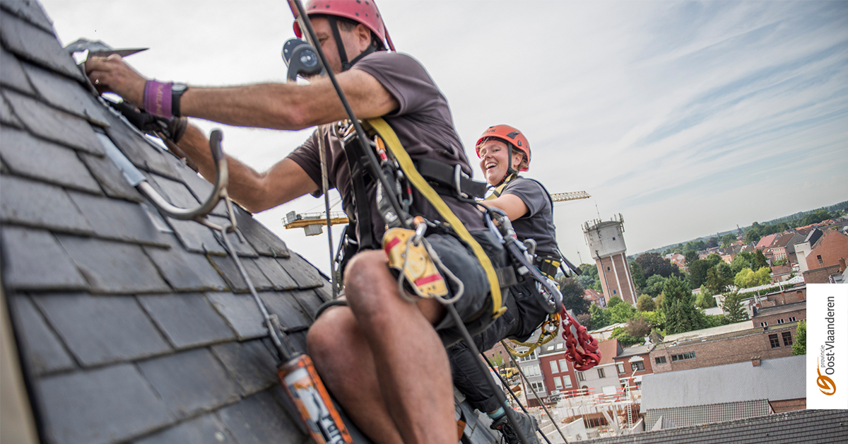 Heb jij twee rechterhanden 👐 en ben je gefascineerd door historische gebouwen? 💒 Spring dan alvast 1,5 meter de lucht in voor deze avontuurlijke vacature. 💪
Solliciteer als wachter bouwkunde t.e.m. 9/11 via vacatures.oost-vlaanderen.be #kenniswerkt #vacature