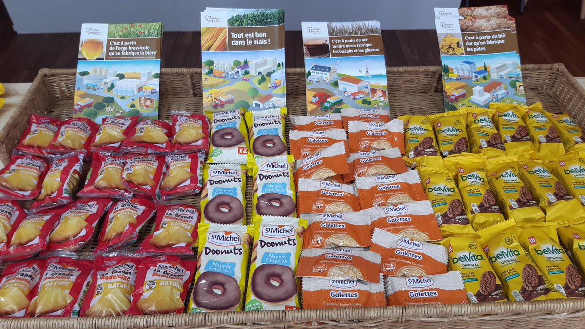 VGCulinaire's tweet photo. Aujourd'hui, sur le pavillon #Culinaire #VGC nous parlons céréales ! @PassionCereales @StMichel #LU 

Saviez-vous que l’histoire des biscuits, élaborés à partir de farine de blé tendre, est intimement liée à celles des marins vendéens ? Venez le découvrir au @VendeeGlobe https://t.co/bQ1qw7aNEl