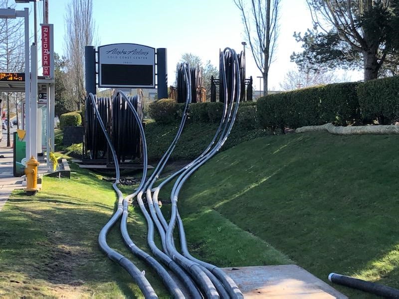 PEPipeAlliance's tweet photo. Spotlight HDD: The majority of HDPE going in is for conduit w/ water installations growing in frequency. Here contractor All Terrain (WA state) putting in several parallel lines simultaneously. Thanks #Macauley Trenchless for connecting us to another excellent #HDPE contractor. https://t.co/JsamGlw9yC