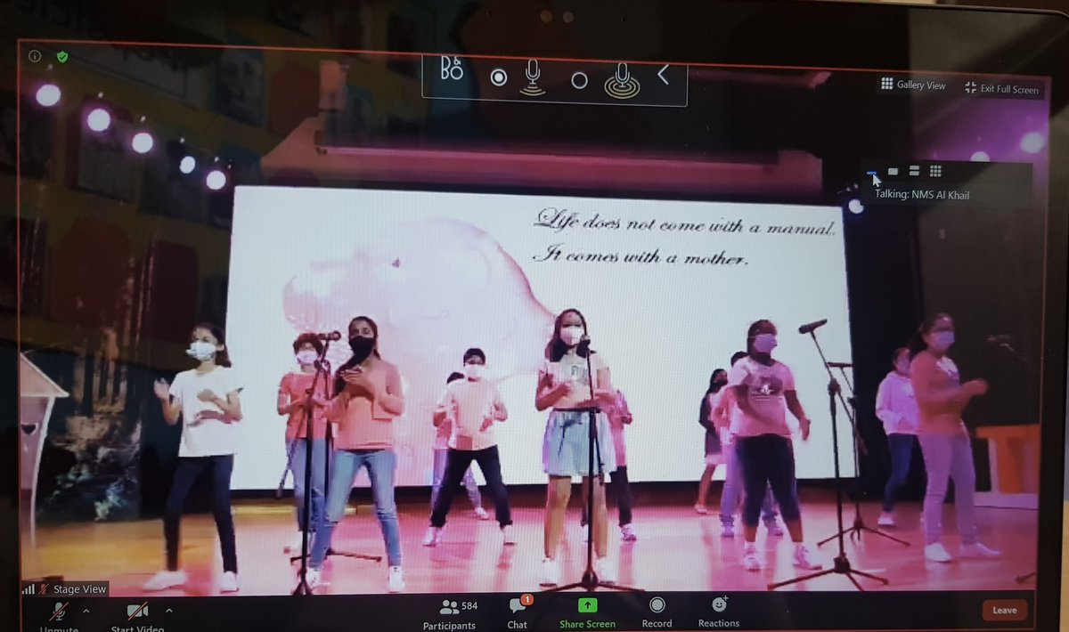 Bushra_b05's tweet photo. October is #BreastCancerAwarenessMonth and today we had whole school assembly where we had guest speakers like Dr. Kruthi Sriharsha and Ms. Premi Mathew founder of #Protectyourmom who enlightened us about Breast Cancer@MichelleVerghe1 @Susanna_Porob @GanapaKalpa @gemsnms_alkhail https://t.co/HIpBJyRstT