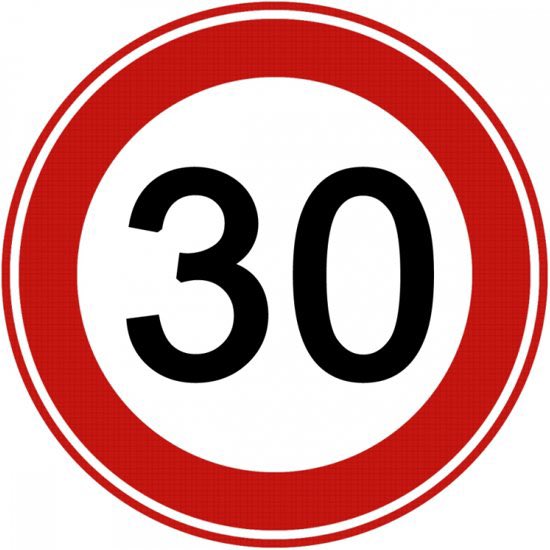 Duidelijk pleidooi <a href="/suzanne_GL/">Suzanne Kröger 💚</a> <a href="/NPORadio1/">NPO Radio 1</a> om van 30 km/uur de norm (!) te maken binnen de bebouwde kom. Veel belangengroepen zijn positief constateerde <a href="/SWOV_NL/">SWOV_NL</a>, zeker als 50 of 70 voor uitvalswegen mogelijk blijft: swov.nl/publicatie/naa…