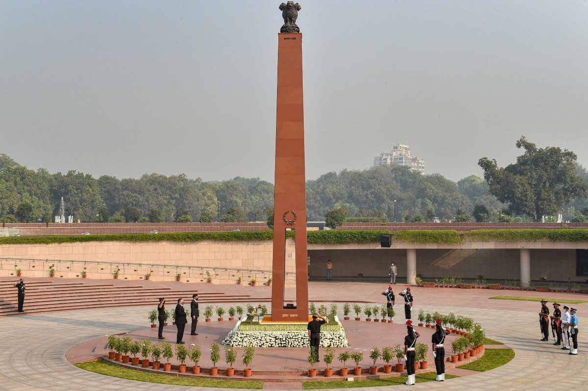 памятники хиросима и нагасаки жертвам. мемориал гитхабу. концлагерь совхоз красный симферополь. "мир хиросимы" мемориальный музей, хиросима, япония. парк мира в хиросиме кенотаф.