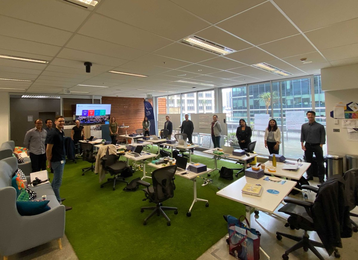 Class_Pty_Ltd's tweet photo. All smiles around for our newcomers induction at Class! Welcoming our newcomers is something we take pride in to ensure that new members are prepared for an exciting career at Class by sharing our vision, our initiatives and our #CSR work with @SolarBuddy. #worldclasstechnology https://t.co/TYRKwncNO9