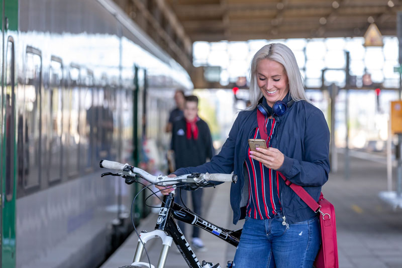⚠️📣 Les services de 05h30 & 21h45 sont maintenus pendant le couvre-feu pour toutes les personnes munies d'une attestation dérogatoire (disponible sur le site du gouvernement) 📄
⬇️ Consultez les horaires de votre ligne L25 ⬇️
https://t.co/gLLhEWhIQb https://t.co/yARZSI1bgr