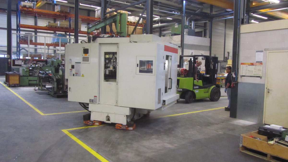 hanemach's tweet photo. Loading at DOUNA Machinery #Hanemach https://t.co/2OK7kJi99t