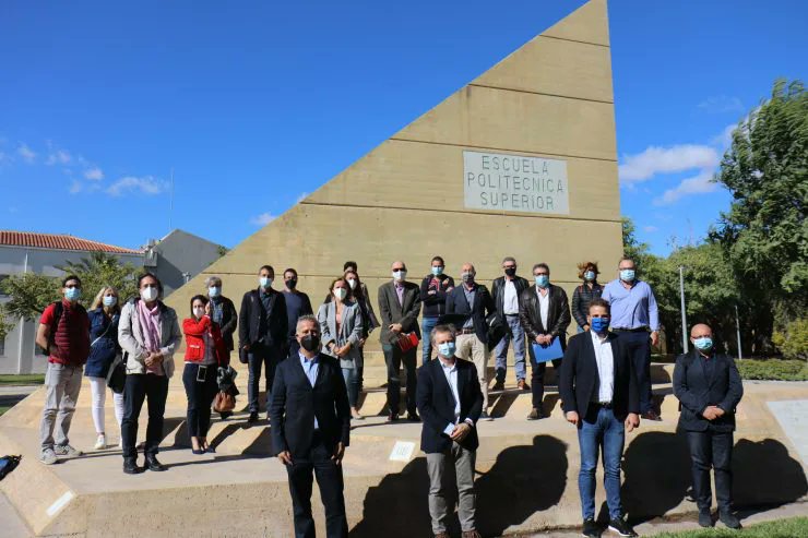 Los 3 proyectos de partida de <a href="/Cenid_Alicante/">CENID</a> para #Alicante:

➡ #FreeFakeAdmin
➡ As Is
➡ Oppa

La <a href="/UA_Universidad/">Universidad de Alicante UA</a> ha acogido este lunes una jornada de trabajo para dar a conocer el contenido de 3 de los grupos de trabajo que ya están en marcha 🚀

iambiente.es/2020/10/freefa…