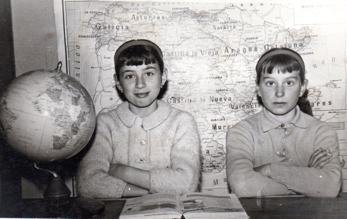 Hoy hace 66 años que la enseñanza primaria es obligatoria por primera vez en España. #museodehistoriadeMadrid #cursorrssbiblayu