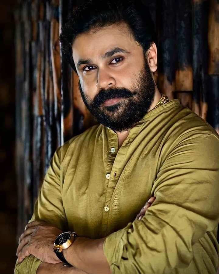 dileepfanskl10's tweet photo. Happy Birthday Dileepetta 😘
#HappyBirthdayDileep
 #3YearsOfVillain https://t.co/Vz4bQxs9em