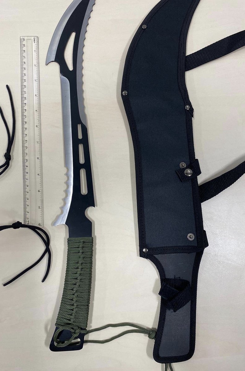 MPSHavering's tweet photo. Male stopped by #stthavering in Francis Avenue Ilford, Male tired to evade Police. On searching the Male, he was in possession of a firearm! Male arrested, these were also found at his home address. Good Work! https://t.co/Zyqwy5KeJz