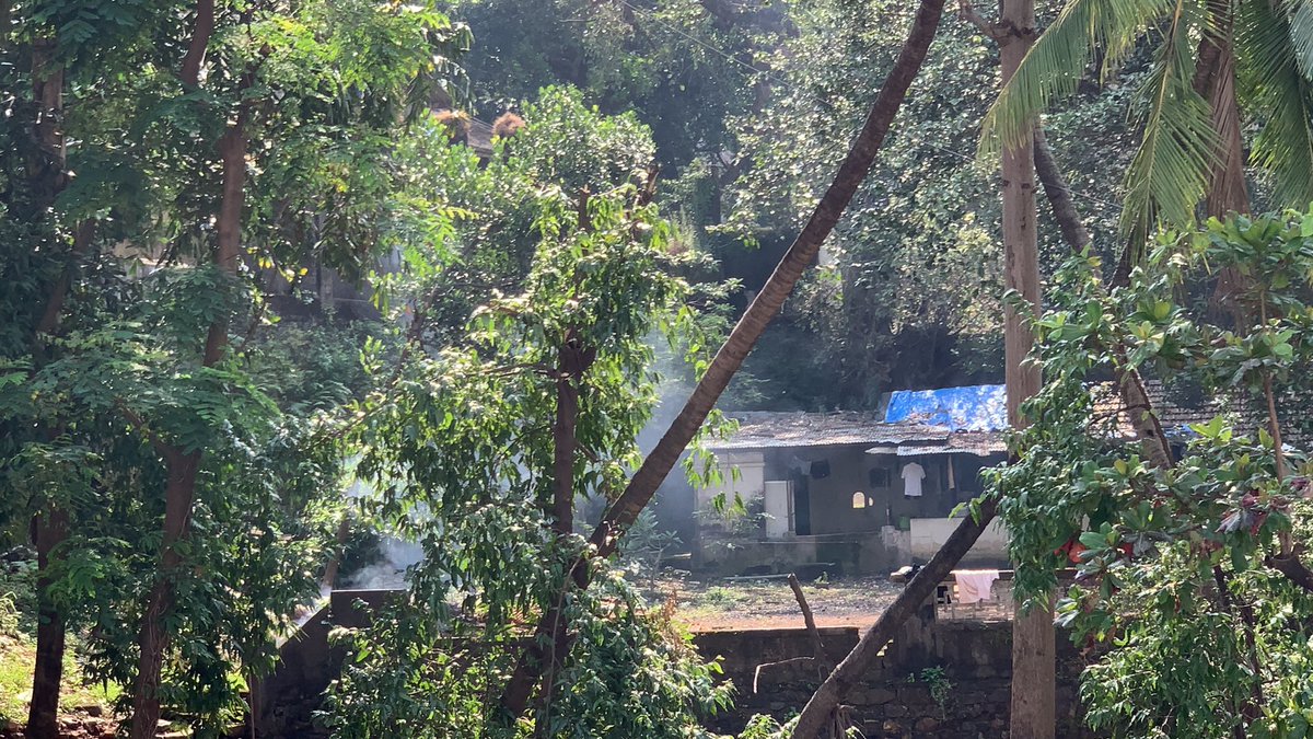 AnjalJain4's tweet photo. And it has not stopped @mybmcHealthDept @mybmcWardD @mybmc @MumbaiPolice https://t.co/nCx0nMLuw6