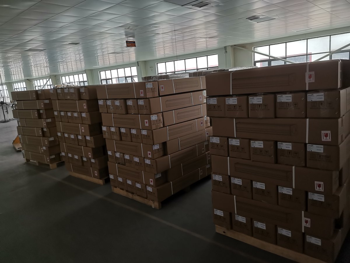 HishineLED's tweet photo. Ready to ship - 225pcs 150W K1 Led Linear High Bay Light For Cows Barn Lighting
140W White Light With Daylight Sensor & 10W Red Light
#hishine #ledhighbaylight #warehouselight #cowsbarn #daylightsensor #energysaving
leo@hishine.cc
https://t.co/kO1IjJQmLL https://t.co/et2XJVWvip