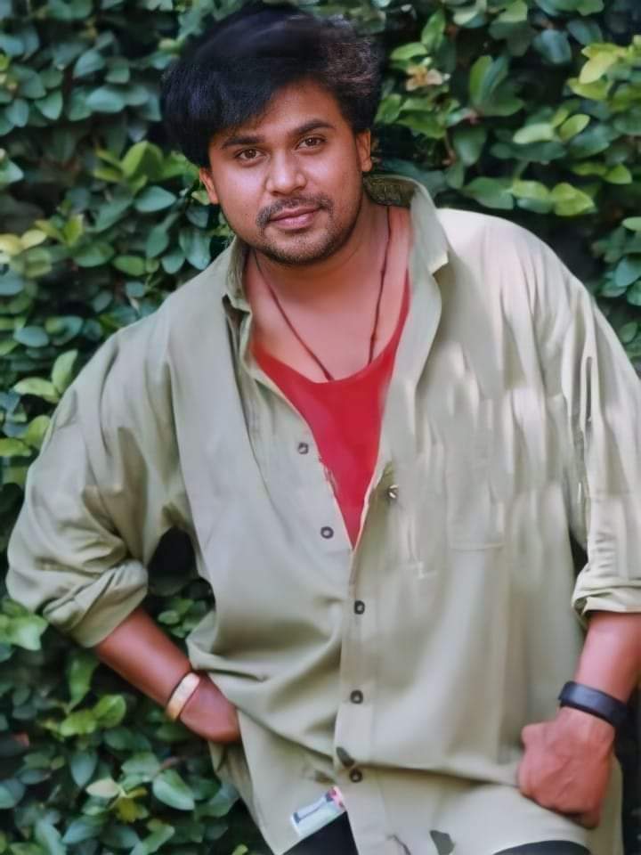 AKASHAN85150842's tweet photo. #HappyBirthdayDileep
❤️ https://t.co/6B2g8uHnp4