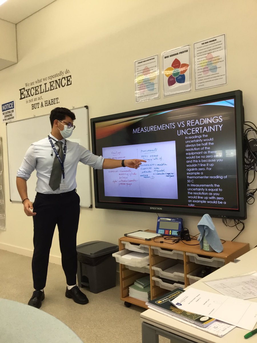 WEK_Science's tweet photo. Our very own vice head boy taking a risk and delivering a lesson on uncertainty to his class mates. Well done Youssef 👌#wekyear13 #WEKHPL #wekphysics https://t.co/pLIKflUx6f