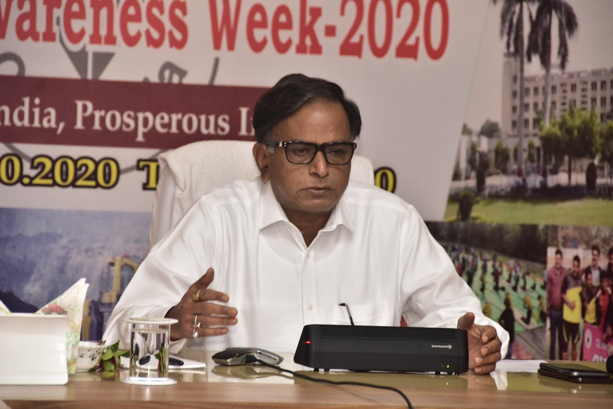 NCL_SINGRAULI's tweet photo. Vigilance Awareness Week-2020 inaugurated in NCL on Tuesday. CMD, FDs, and  NCL family pledged for ‘Vigilant India, Prosperous India’. A slew of activities to be observed in HQ and all projects during VAW-2020 being held from 27th Oct to 2nd Nov.
#VAW2020  #VigilanceAwarenessWeek https://t.co/bb2FFsnYym