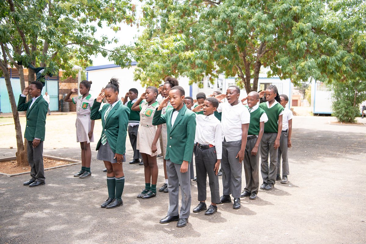 Getting outdoors connects us to the places we love and the environments we will want to protect. Time spent outdoor boosts mental health. Read more here >>> bit.ly/34haX8Y