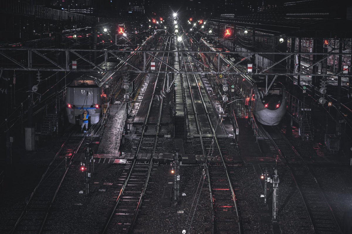 tsbkk3's tweet photo. 夜鉄カッコイイじゃん
#鉄道 #夜景 #夜撮 #スローシャッター #石川県 #slow_shutter #longexposure #railroad https://t.co/Z7cFaIIHRX