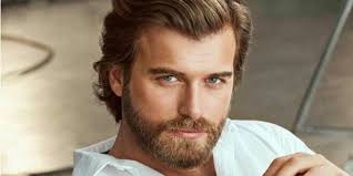 kivanc_global's tweet photo. We all have our favourite pictures of you Kivanc
Thousands I imagine have been put up on Social Media
Celebrating your birthday today
Please accept our love and best wishes 
From all your fans World Wide
#KivancTatlituğ37thBirthday 
#kıvançtatlituğ 🎂🎉🎉🏹❤️ https://t.co/S4milMNq19