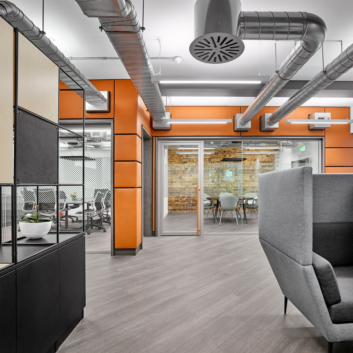 MPACTGRP's tweet photo. Following last weeks’ 2020 @BCO_UK awards, @MPACTGRP  were delighted to learn that one of their high-profile projects from last year, the Ediston fit-out project in St. Andrew Square in Edinburgh was declared the winner in the <1500m2 category for Scotland.
#BCOAwards #BCOWinners https://t.co/fvp5nsM0nS
