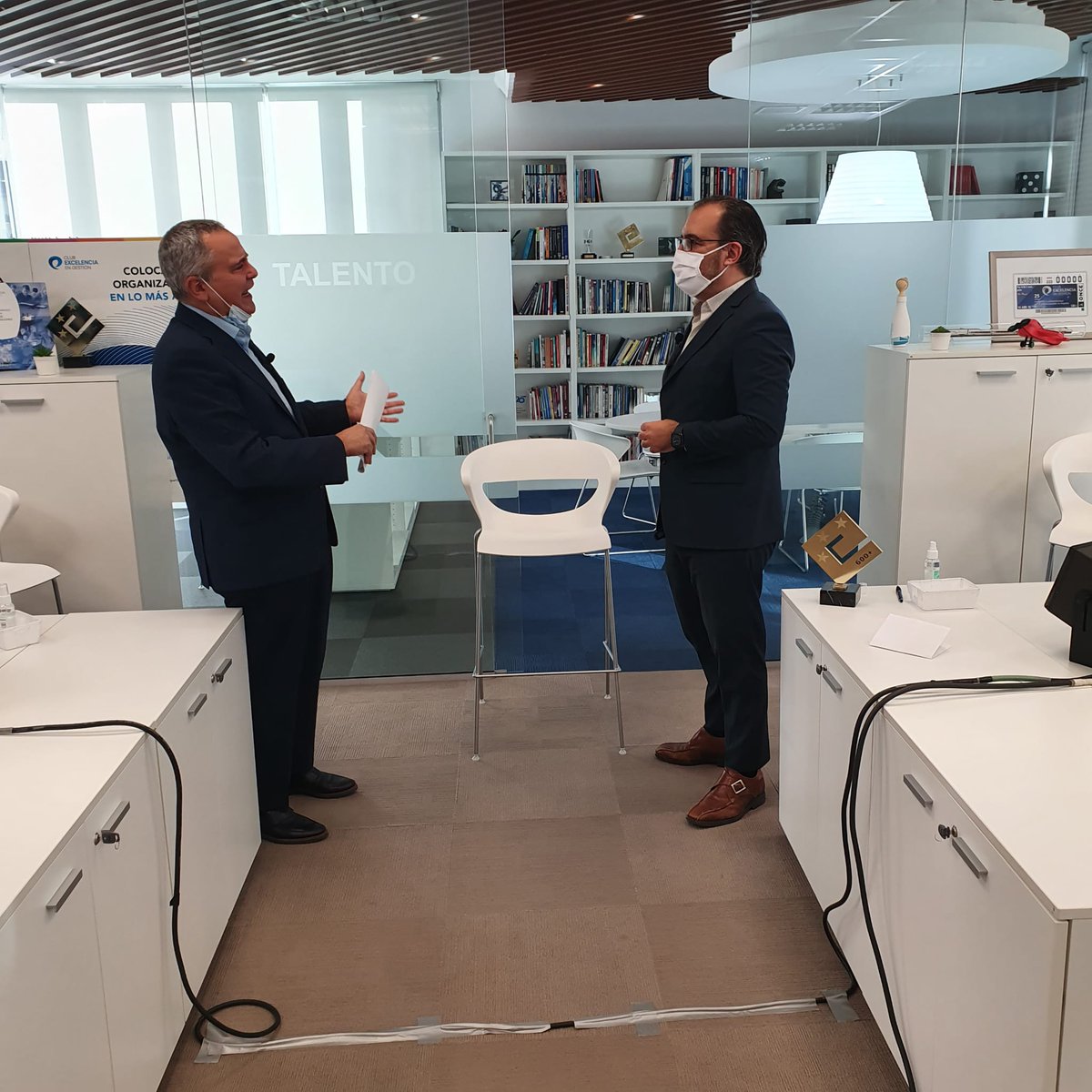 ¡Todo listo para comenzar el XXVII Foro Anual: Construyendo un futuro con propósito! ⏰ No pierdas la oportunidad de seguir #construyendoFUTURO y conéctate ya a nuestro canal de youtube para seguirlo en directo 📲 bit.ly/35zK1jT #CompartiendoyMejorando