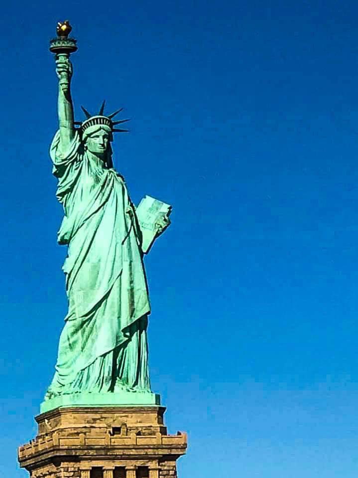 SoniaPizzinelli's tweet photo. The Statue of Liberty #NewYorkCity #NewYork #Nyc #StateOfLiberty #Photography #CityPhotography #Photo #Picture #Photos https://t.co/1lHNModAe6
