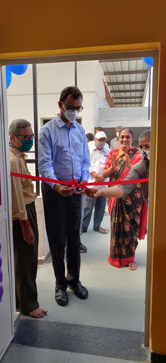 Shri Dilip Surkar inaugurated the #AtalTinkeringLab of #gyanda Girls School, Ahmedabad on 20 October 2020. He emphasized on the importance of hands-on learning and #girl #education. #VASCSC trains ATL teachers of all over India. <a href="/NITIAayog_ATL/">Atal Tinkering Labs</a> #girlpower <a href="/AIMtoInnovate/">Atal Innovation Mission Official</a> <a href="/rramanan/">Ramanan Ramanathan</a>