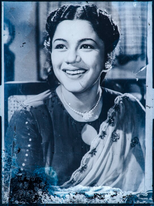 Portrait of Tamil cinema actress Lalitha (1930-1982) ( https://eap.bl.uk/item/EAP737-4-4-2-19)