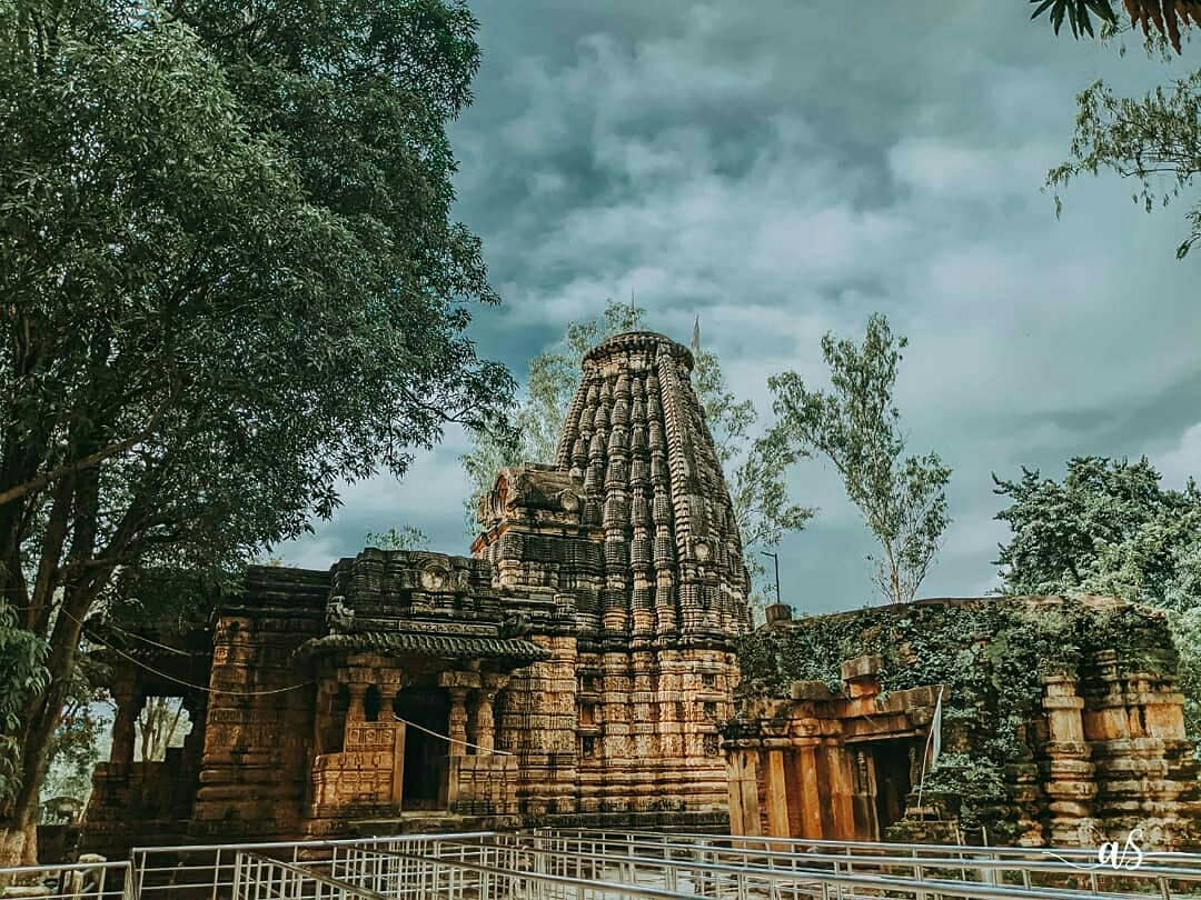 bhoramdeo-temple-kawardha-chhattisgarh-exploring-with-a