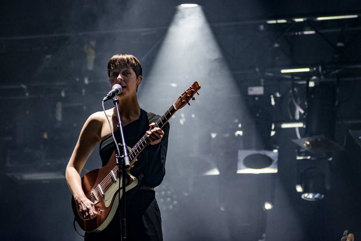 Onze fotograaf <a href="/PetervanHeun/">Peter van Heun</a> was bij het super concert van <a href="/luwten/">LUWTEN</a> in @patronaat023 en dat zag er geweldig uit. 

Bekijk hier het verslag: pinguinradio.com/magazine/86758…