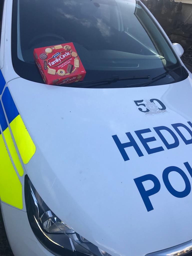 NptSgt's tweet photo. #EastsideNPT are very grateful for this #RandomActOfKindness today. As always officers are on patrol 24/7 throughout this pandemic to keep communities safe. #Diolch @SWPSwansea ^4362 @cahill_declan @swpolice https://t.co/cMo4LMI4z2