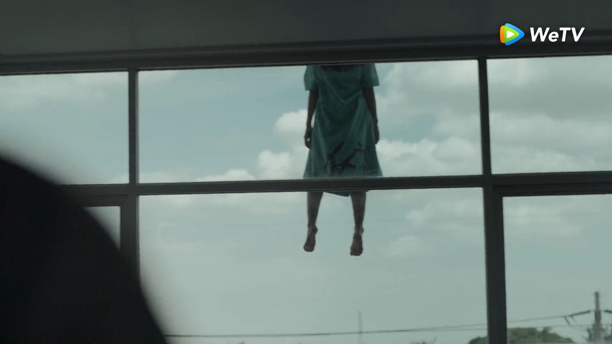 เมื่อคืนก่อนดู #อาทิตย์อัสดง ซีรีส์ของ WeTV ตอนเชื้อหลอนออนไลน์ คือมีหมอสาวคนนึงชอบเล่นแอพหาคู่ วันไนท์เป็นงานอดิเรก มีอะไรกับคนไข้ในรพที่ทำงาน ทีนี้ในรพก็มีคนไข้ที่ท้องแล้วเกิดคลั่ง อยากทำตัวเองแท้งลูกสุดท้ายก็ฆ่าตัวตาย ส่วนหมอก็ดันไปติดเชื้อประหลาดจากผชคนนึง