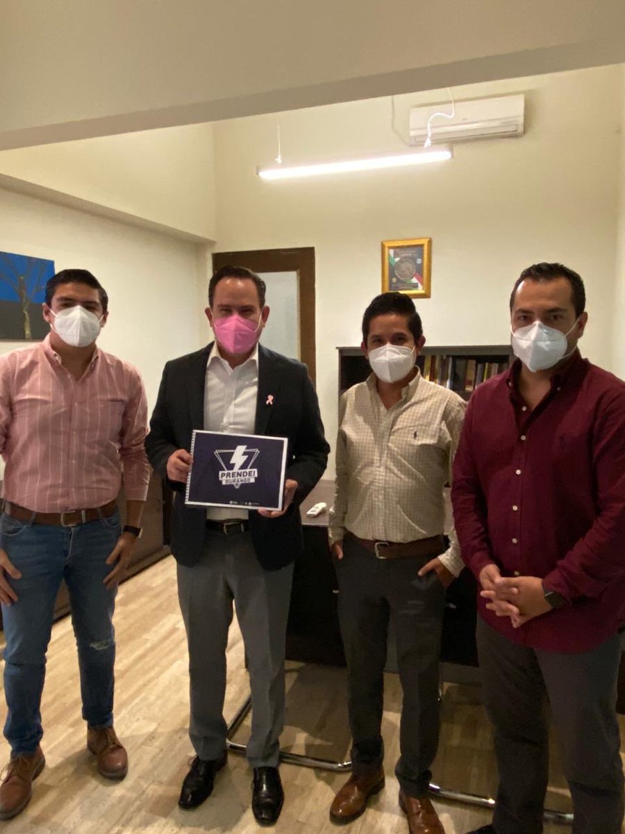 ejovenes's tweet photo. ¡Prende Durango! 

Gracias al diputado @maturinoc por recibirnos en días pasados para darle a conocer los resultados de la iniciativa #PrendeDurango con la cual buscamos generar los cambios legislativos que apoyen a los jóvenes emprendedores desde el @CongresoDurango https://t.co/8kv0njAlz1